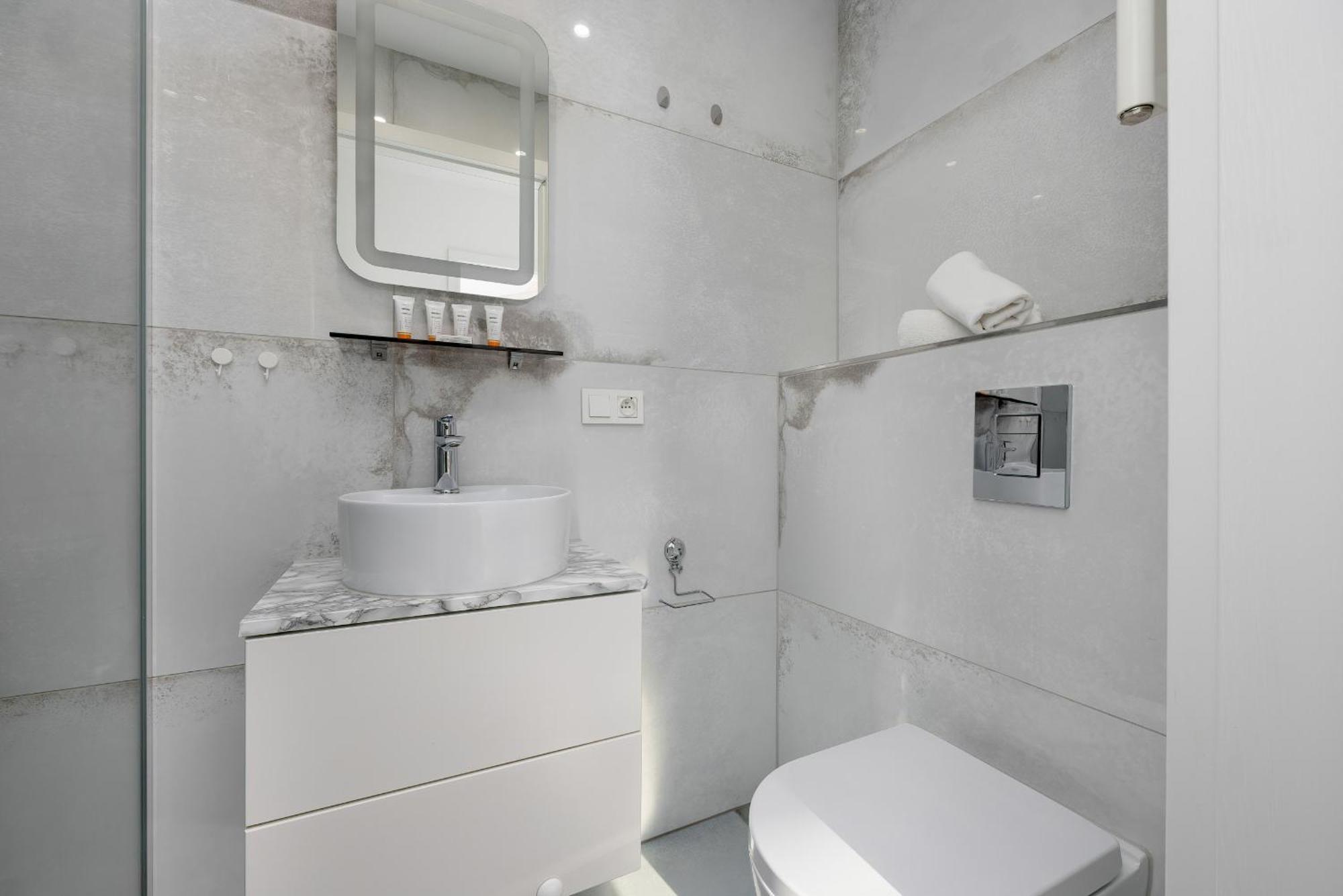 Motlawa River Old City Gdansk Apartment By Noclegi Renters Extérieur photo
